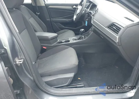 2019 Volkswagen Jetta 1.4T R-Line/1.4T S/1.4T Se из США, поврежденный, VIN 3VWC57BU7KM147310